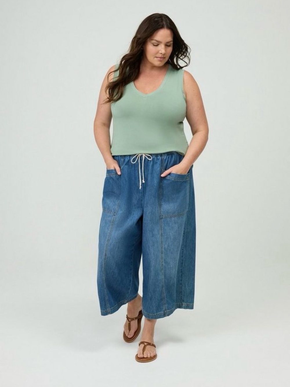 Torrid Pull-On Lightweight Denim High-Rise Crop Jean